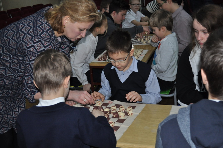 Мини-турнир по русским шахматам в Сербии